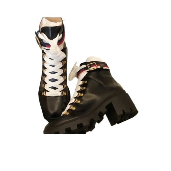 Gucci Shoes - Like new gorgeous Gucci boots